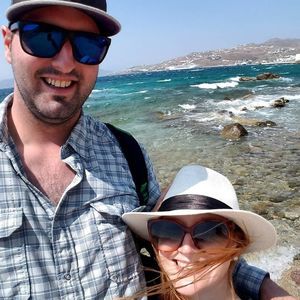 Meet your Posher, Carey